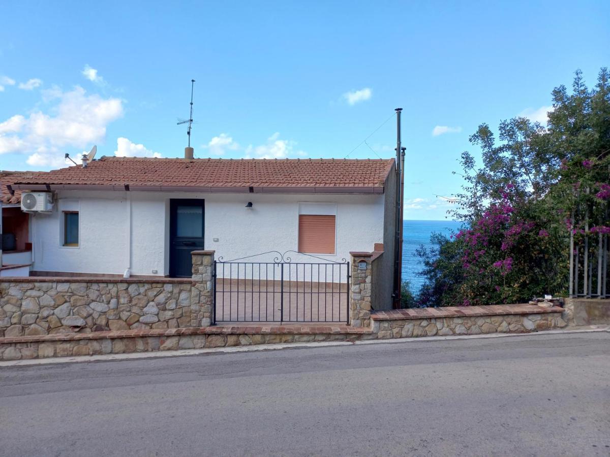 Sea Sound House Villa Sant'Ambrogio  Kültér fotó