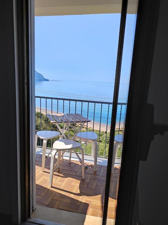 Sea Sound House Villa Sant'Ambrogio  Kültér fotó